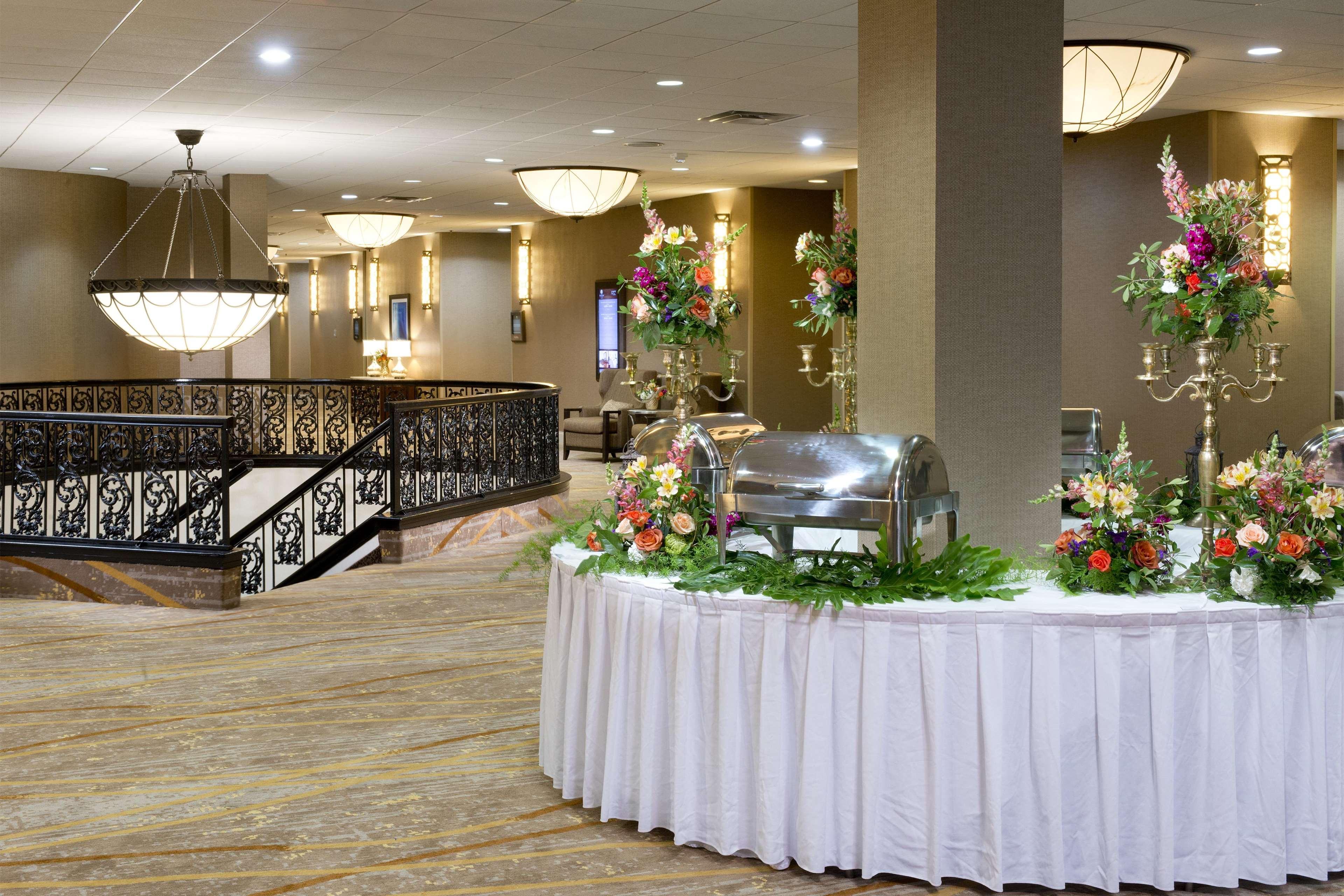 Doubletree By Hilton Lafayette Hotel Bagian luar foto