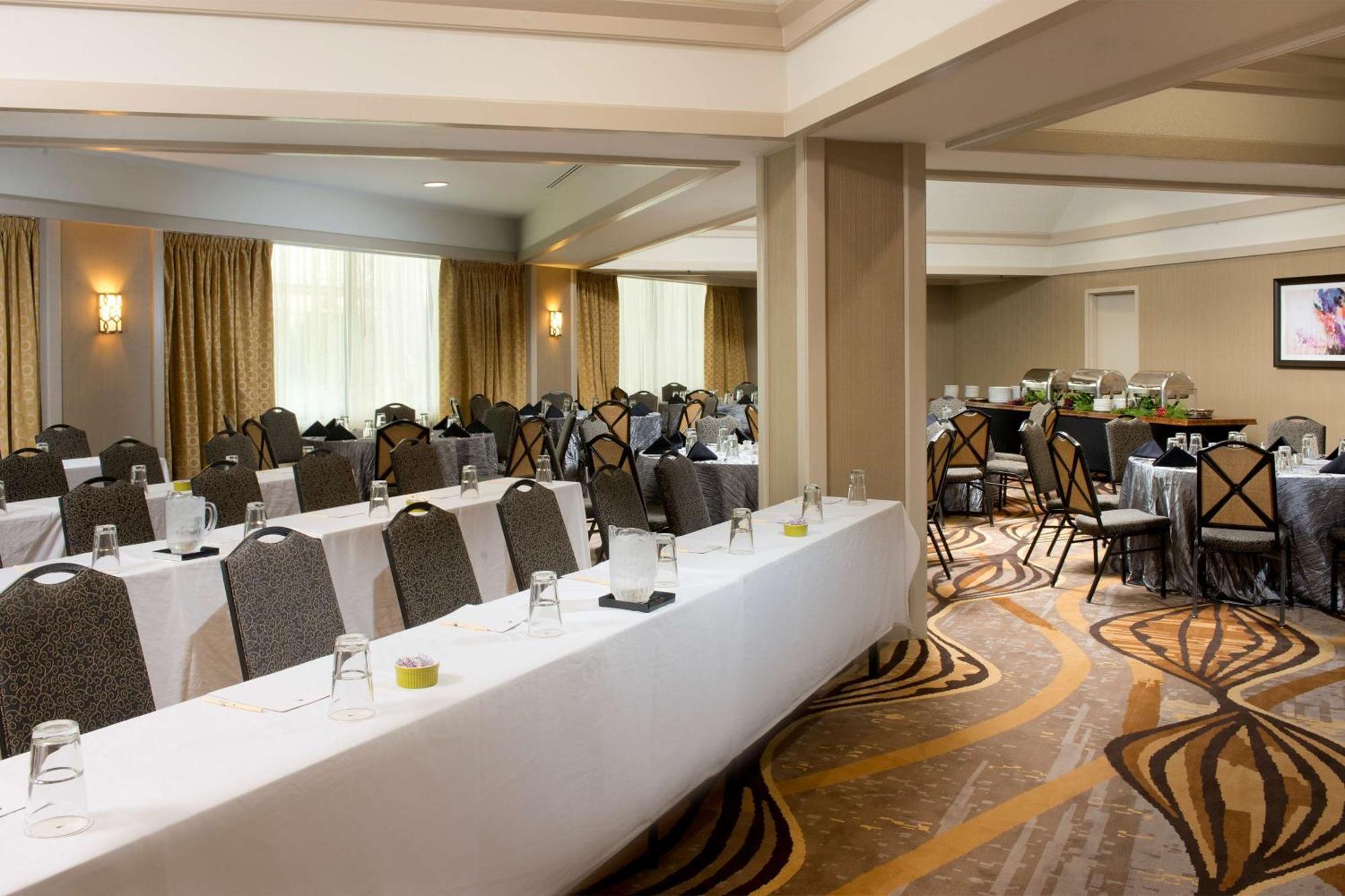 Doubletree By Hilton Lafayette Hotel Bagian luar foto